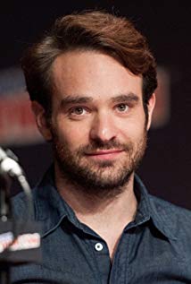 How tall is Charlie Cox?